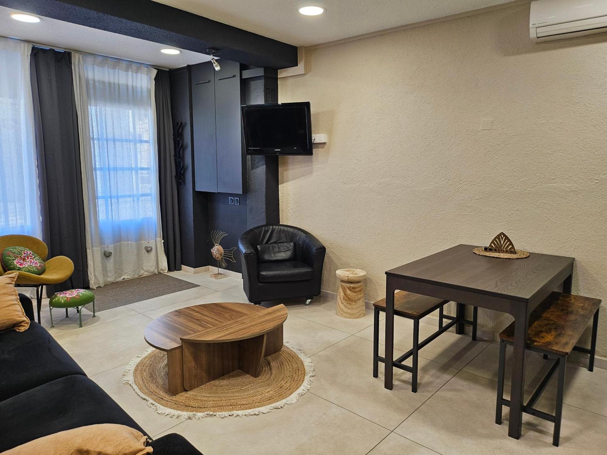 Le Salon *